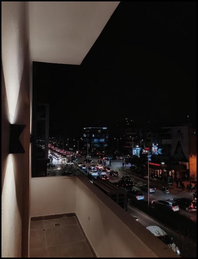 Adore - Modern Apartment 티라나 외부 사진